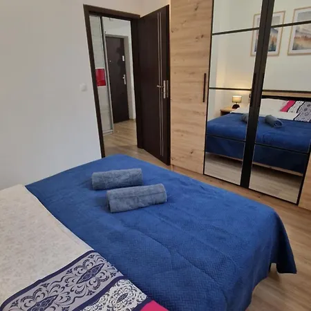 Gwiazda Przystan Krynicy * Krynica Zdroj
